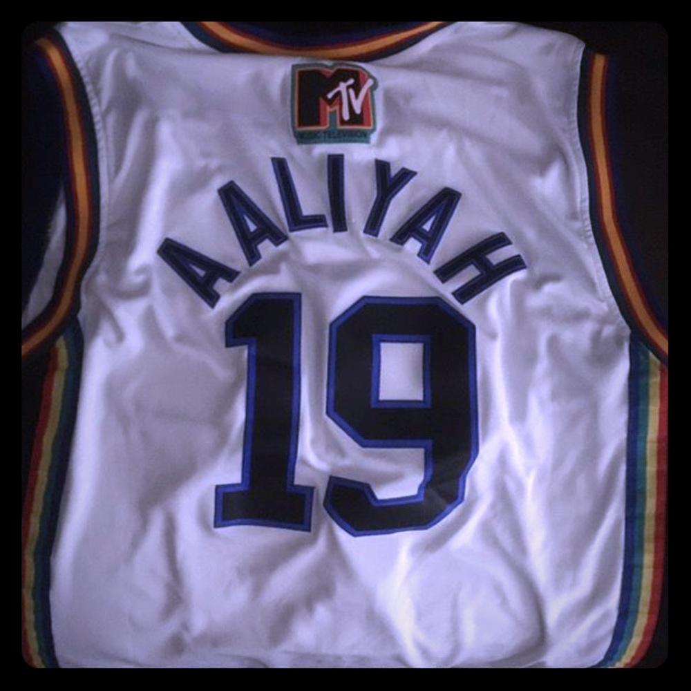 Aaliyah “Brick Layers” MTV Jersey